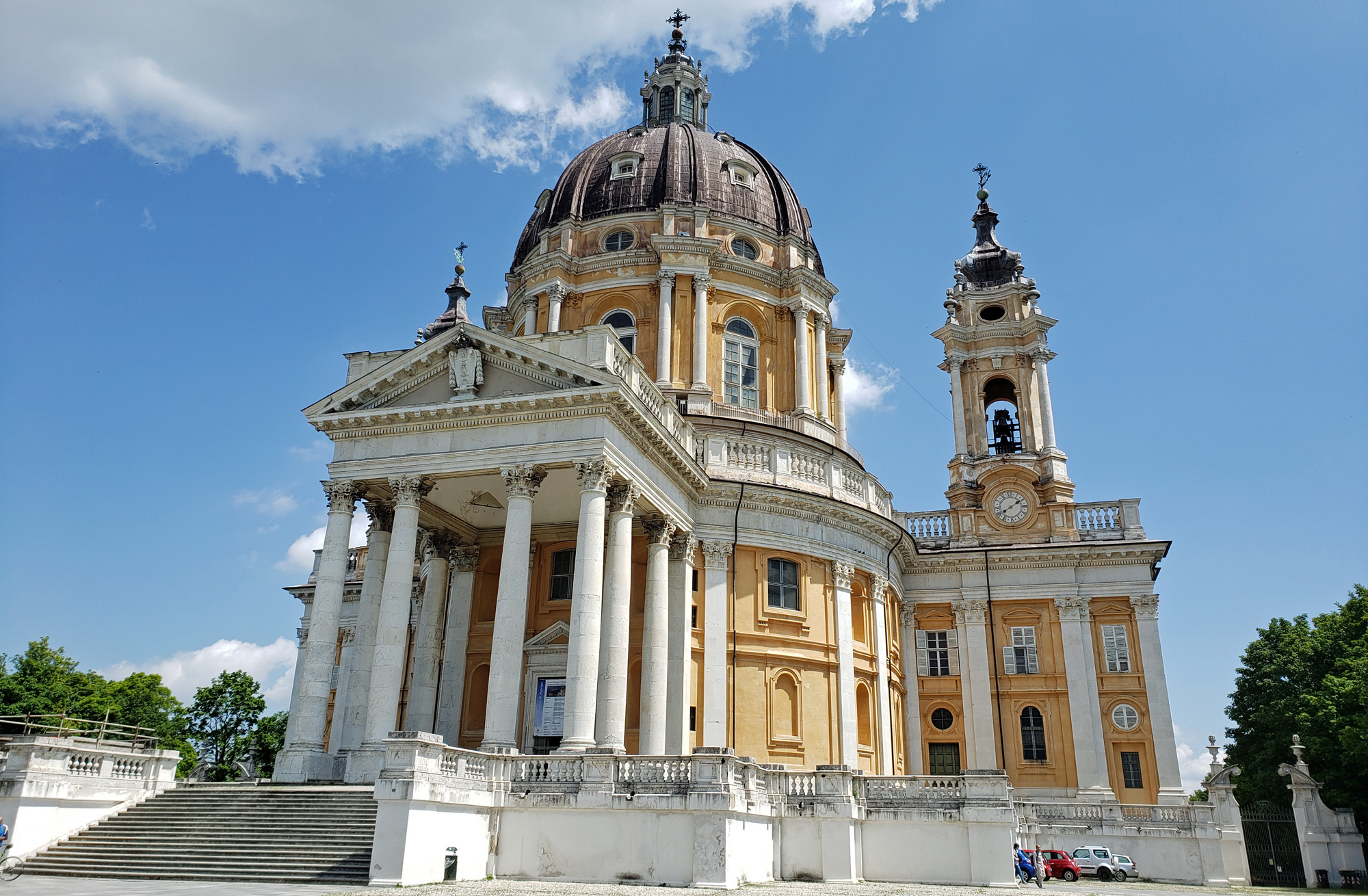 Basilica_Sassi–Superga_May2019_skaliert_abgeschnitten