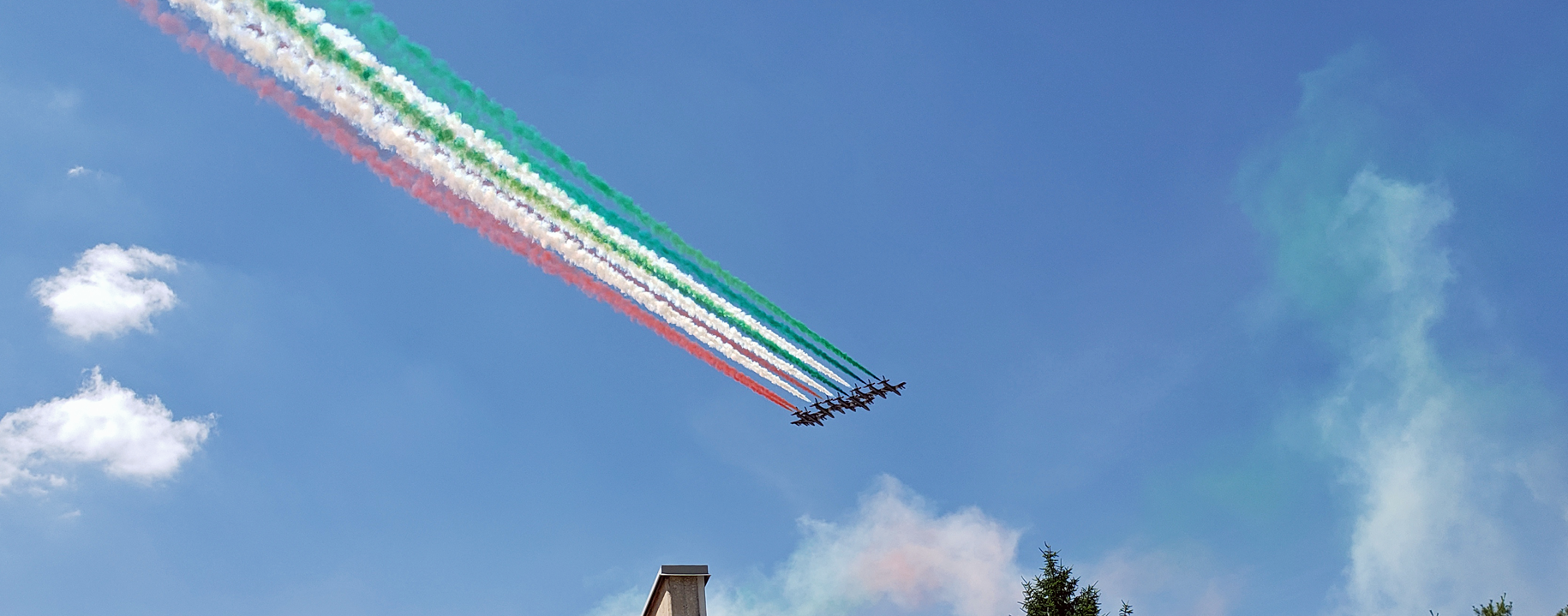 Covid19_ItalianAirforce_HonorOfVictims_skaliert_abgeschnitten